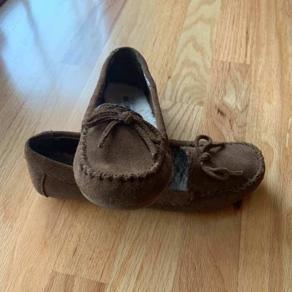 Minnetonka slip on moccasins